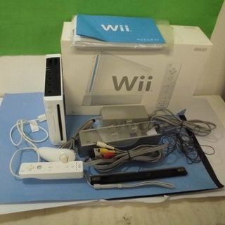 JM6894◆)Nintendo Wii 本体 と動作に必要な物...