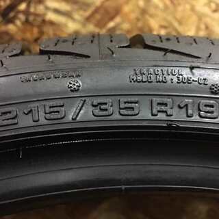 ACHILLES WINTER 101 215/35R19 19インチ スタッドレス 4本 バリ溝