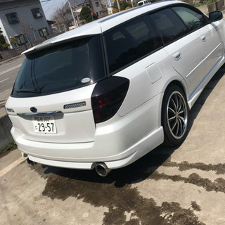 レガシィ　レオニス　ホイール　18インチ