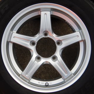 ジムニー用　グランヴァード　１６インチ　ジムニー、ＡＺオフロード