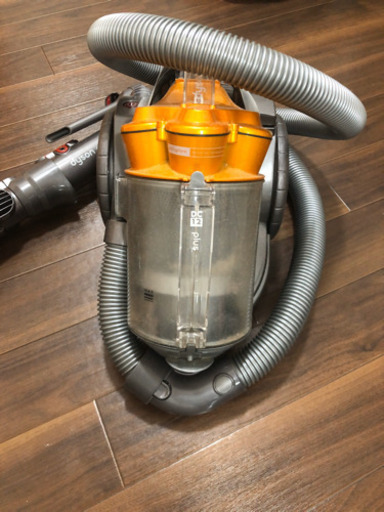 ダイソンのコード付き掃除機 (yocy) 品川の生活家電《掃除機》の中古 