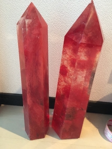 溶錬水晶 溶錬水晶！インテリアとしても、お願い事しても。。。幸せを呼ぶ赤い水晶。