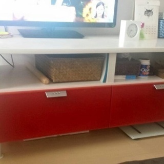 液晶42型TV &テレビ台差し上げます‼️