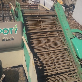 じゃがいも掘取機　クボタ　ＨＰ60Ｓ　【ＰＯＴＹ’】