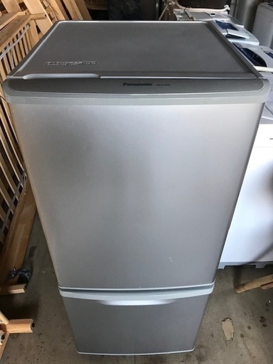 冷蔵庫　パナソニック　138L　グレー