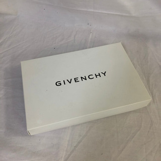 受け渡し者確定！GIVENCHY ジバンシー　ハンカチ