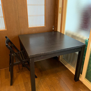 【無料】IKEAテーブル&椅子一脚セット