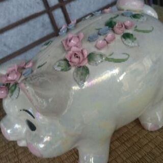アンティーク豚の貯金箱 