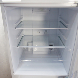 配達設置無料！少し大きめ157L 冷蔵庫 ホワイトカラー KL26