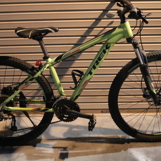 高級有名ブランド　TREK　ライトグリーン　MARLIN7