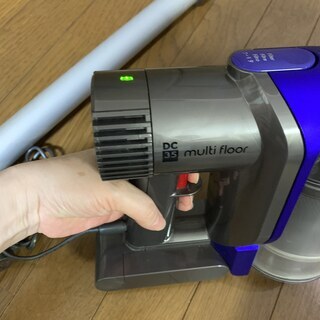 【中古】ダイソン 掃除機 コードレス DC35
