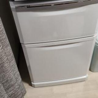 MITSUBISHI 370リットル