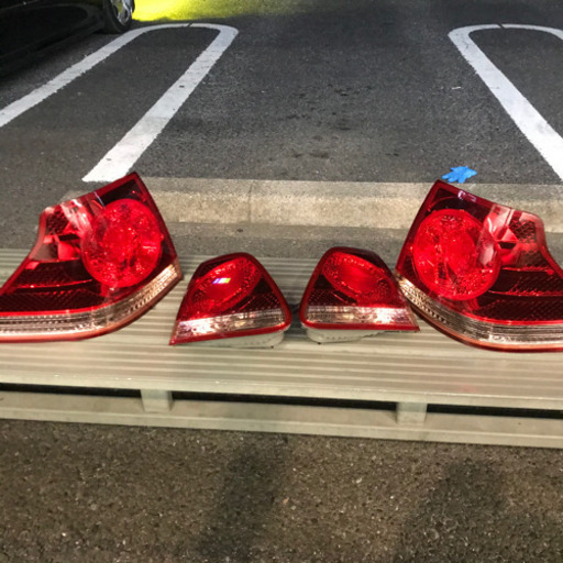 18 クラウンアスリート 後期 テールランプ 18系クラウン アスリート