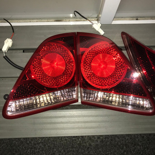 美品　18クラウン アスリート　後期　テールランプ　純正