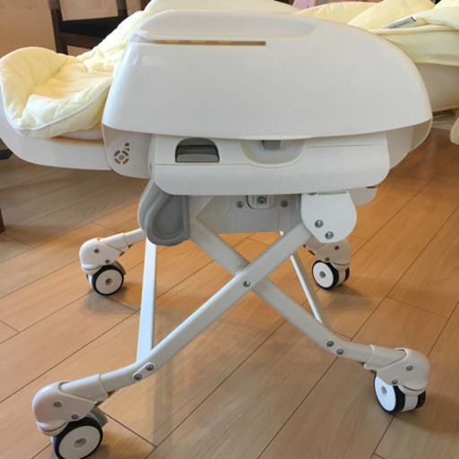 コンビ フェアレット オートスウィング 電動