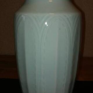 和田桐山作　白磁　花瓶