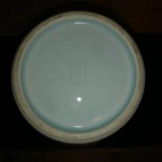 和田桐山作　白磁　花瓶