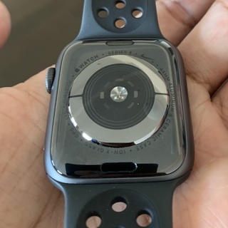 Apple Watch Series 4 Cellular + ...