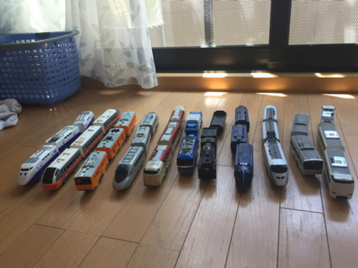 プラレール