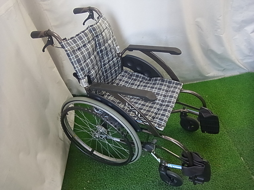 KAWAMURA カワムラサイクル 車椅子 WAVIT ソフトタイヤ軽量 自走 介助兼用 WA22-40S 折り畳み