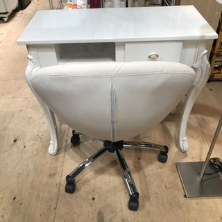 業務用エステ✨カウンセリングテーブル＆レザーチェア&ライト