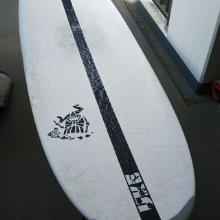 値下げしました ビックサーフボード7 6 ミニノーズライダーステッカーチューン Toshiya Hi 京王よみうりランドのマリンスポーツの中古あげます 譲ります ジモティーで不用品の処分