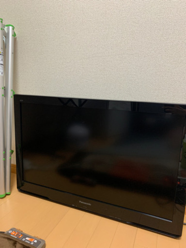 テレビ　パナソニック　Viera 32型　2011年製