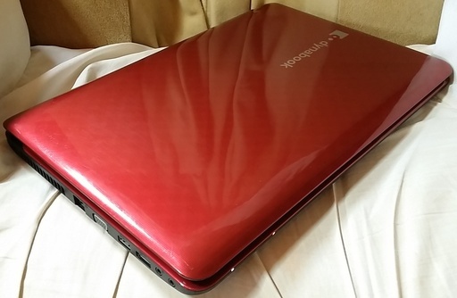 【人気のレッド 新品バッテリー】ブルーレイ Core i5搭載 東芝ノートパソコン ワイヤレスマウスプレゼント中 (15.6型 Sandy Bridge)