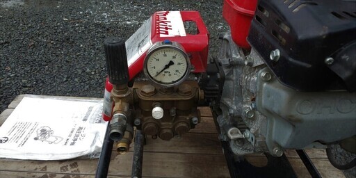 値下げしました！鹿児島発 マキタ ガソリンエンジン高圧洗浄機 EHW102