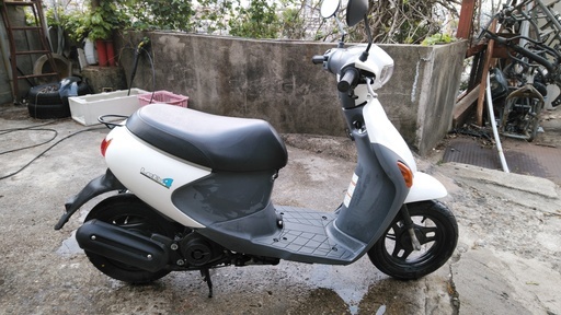 スズキレッツ4 CA45A 白 駆動系、リアタイヤ新品 インジェクション車