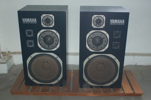YAMAHA　ヤマハ NS-1000M スピーカー　（付属のカタログ価格238,000円） （引き取り限定）ビンテージ、昭和レトロ