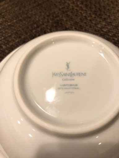未使用品 美品 イヴサンローラン スープ皿 スープボウル ブランド食器 おプチ丸1211 高岳の食器の中古あげます 譲ります ジモティーで不用品の処分 未使用品 美品 イヴサンローラン スープ皿 スープボウル ブランド食器 おプチ丸1211 高岳の食器の中古あげます 譲ります ジモティーで不用品の処分