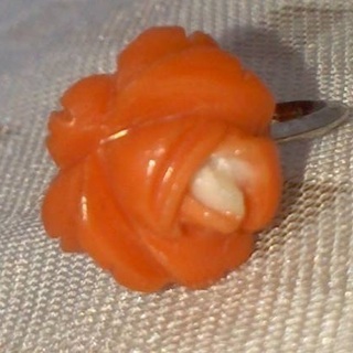 高級　日本製　紅珊瑚　紅サンゴ　イヤリング　ばら　バラ　薔薇　オレンジ　ローズ