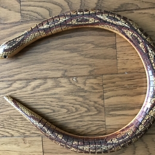 ヘビ型（木製）