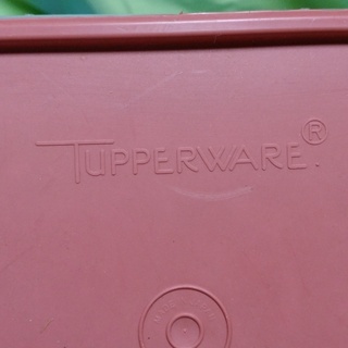 無料　タッパウェア(Tupperware)収納用大
