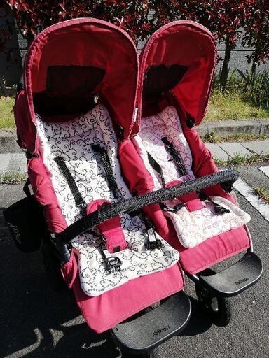 エアバギー　ココダブル　双子用ベビーカー