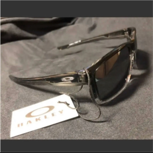 oakley 新品 ウェリントンミラーレンズサングラス