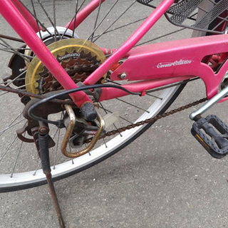 ママチャリ 26インチ シマノ6段変速 ピンク 鍵付き 荷台付き ドレス