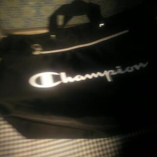 チャンピオンショルダーバッグです。あまりつかってません。