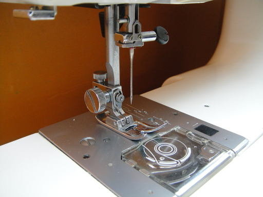 ◇軽くてコンパクト◇SINGER 使いやすい家庭用ミシン】整備済み品 現品