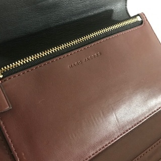 マークジェイコブス 黒×茶 ラムレザー バイカラースナップショット長財布