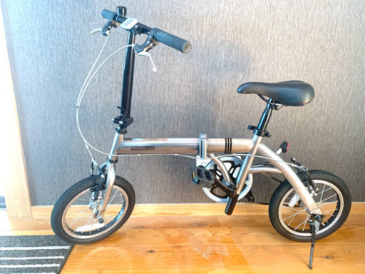 良品ウルトラコンパクト折りたたみ自転車