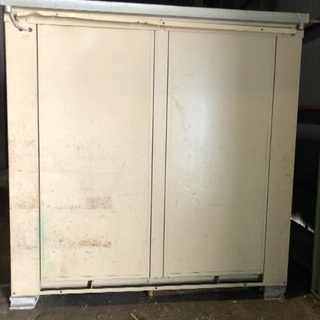 仮設事務所です