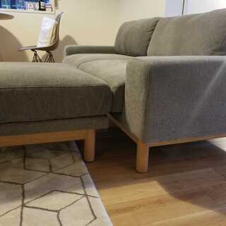【新品未使用】2.5 seaters ソファーとオットマン　シーヴ Bulge Sofa Series グレー北欧風