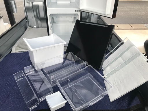 取引中高年式2018年製ハイセンスパールブラック冷蔵庫。千葉県内配送無料。設置無料。
