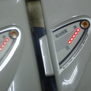 札幌 パナソニック 電動自転車用のバッテリと充電器 NKY451B02B NKJ048 バッテリ一個はH31年3月品 中古