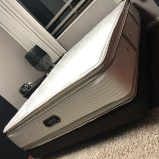 シモンズ カスタムロイヤル  クィーンサイズ+ sealy ダブルクッション用