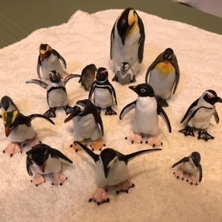 カロラータペンギンフィギュア:ペンギンボックス