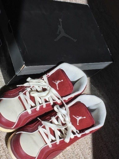JORDAN スニーカー 25.5cm