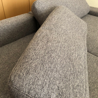 2.5〜3人掛けローソファ　幅183cm / 数か月前に購入 / 汚れなし